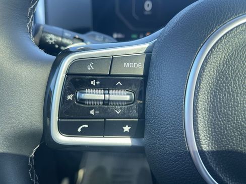 Used 2025 Kia Sorento SX Prestige image 20