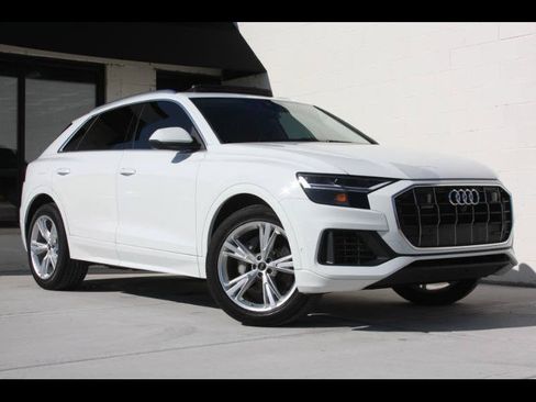 Used 2022 Audi Q8 Premium Plus w/ Premium Plus Package AWD/4WD image 1