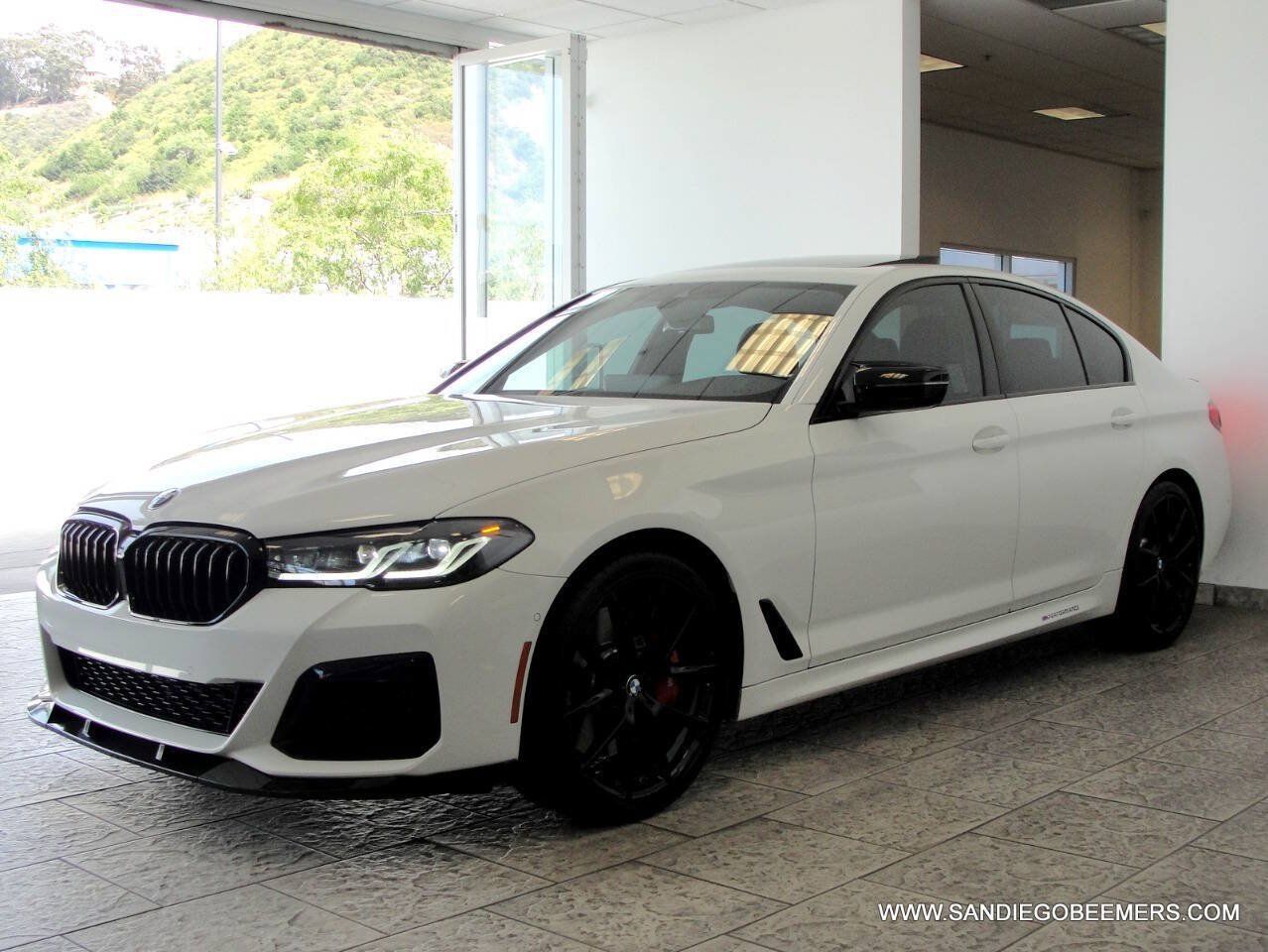 Used 2023 BMW 540i w/ M Sport Package RWD image 39