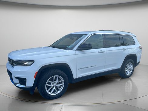 Used 2022 Jeep Grand Cherokee L Laredo w/ Luxury Tech Group I AWD/4WD image 5