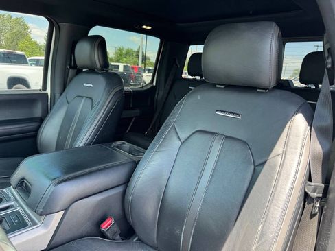 Used 2016 Ford F150 Platinum w/ Equipment Group 701A Luxury AWD/4WD image 12