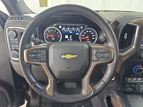 Used 2021 Chevrolet Silverado 1500 High Country image 24