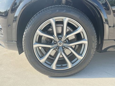 Used 2019 Volvo XC90 T6 Momentum w/ Advanced Package AWD/4WD image 12