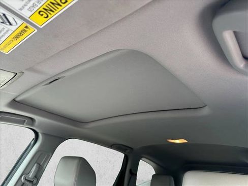 Used 2017 Honda CR-V Touring image 22