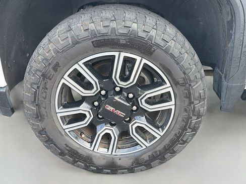 Used 2023 GMC Sierra 3500 AT4 w/ AT4 Premium Plus Package AWD/4WD image 35