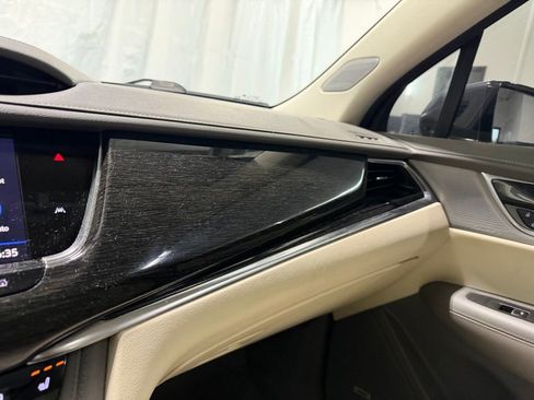 Used 2021 Cadillac XT6 Premium Luxury FWD image 18
