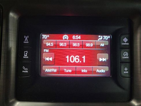 Used 2016 Dodge Challenger SXT RWD image 25