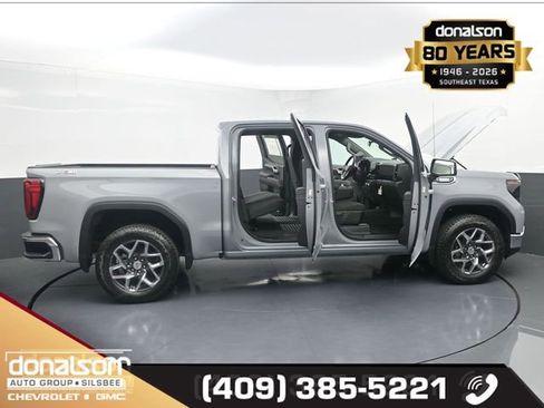 Used 2025 GMC Sierra 1500 SLE w/ X31 Off-Road Package AWD/4WD image 21