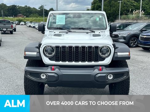Used 2025 Jeep Wrangler Unlimited Rubicon AWD/4WD image 2