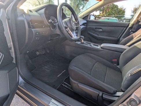 Used 2020 Nissan Sentra S image 11