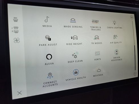 New 2026 Land Rover Range Rover SV AWD/4WD image 33