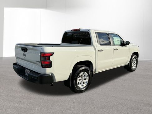 Used 2026 Nissan Frontier S AWD/4WD image 3