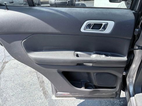 Used 2012 Ford Explorer XLT image 13