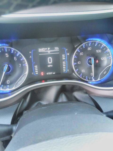 Used 2024 Chrysler Voyager LX FWD image 9