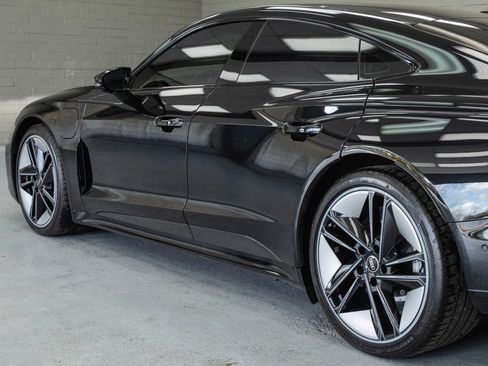 Used 2024 Audi RS e-tron GT w/ Ceramic Brake Package image 42