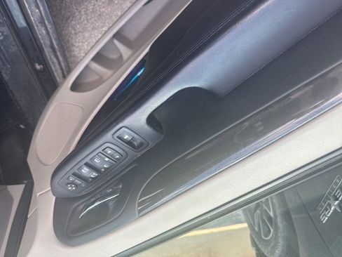 Used 2017 Dodge Grand Caravan SE w/ Power Window Group image 8