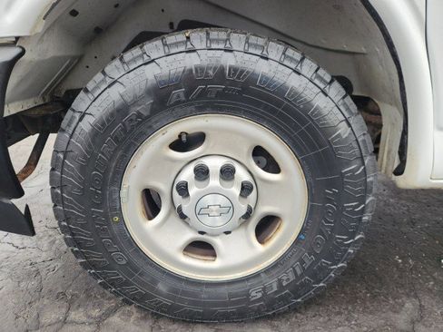 Used 2018 Chevrolet Express 3500 w/ Power Convenience Package image 10