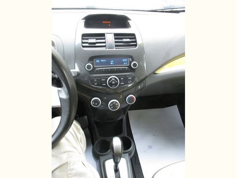 Used 2014 Chevrolet Spark LS image 15