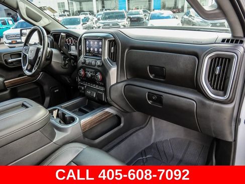 Used 2019 Chevrolet Silverado 1500 RST AWD/4WD image 16