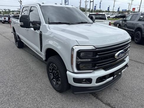 Used 2026 Ford F250 Platinum AWD/4WD image 3