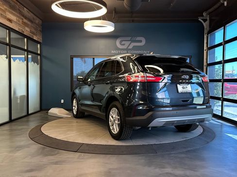 Used 2022 Ford Edge SEL w/ Convenience Package AWD/4WD image 5