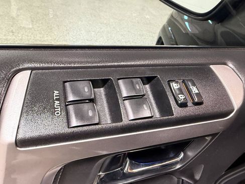 Used 2019 Toyota 4Runner Limited RWD image 13