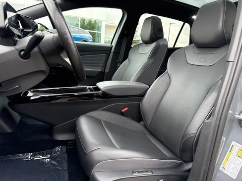 Certified 2023 Volkswagen ID.4 Pro S Plus AWD/4WD image 10