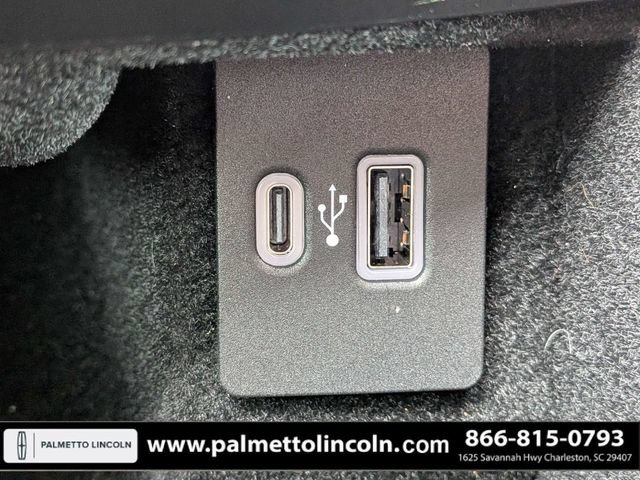 Certified 2022 Lincoln Nautilus FWD w/ Premium Package image 23