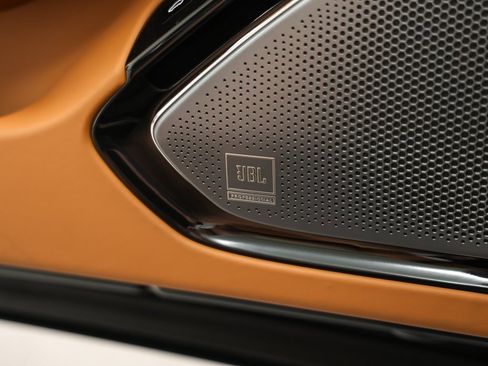 Certified 2025 Ferrari Roma Spider image 61