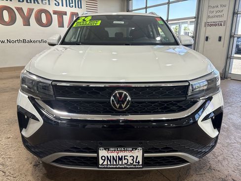 Used 2024 Volkswagen Taos SE FWD image 5