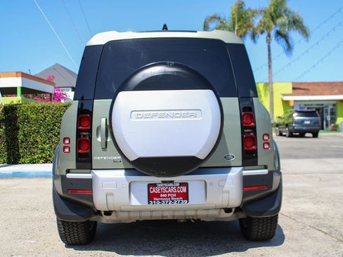 Used 2021 Land Rover Defender 110 SE image 5