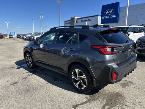Used 2025 Subaru Crosstrek 2.0i Premium image 15