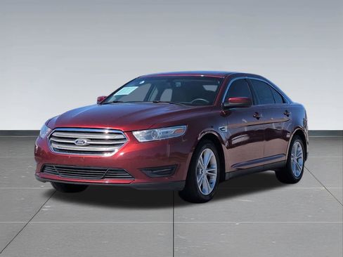 Used 2014 Ford Taurus SEL w/ Equipment Group 201A image 10