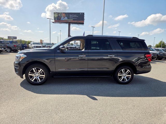 Used 2024 Ford Expedition Max Limited RWD image 4