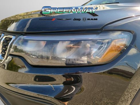 Used 2024 Jeep Compass Latitude image 5