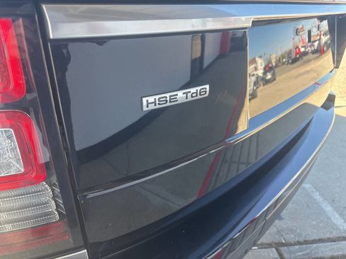 Used 2017 Land Rover Range Rover HSE image 8