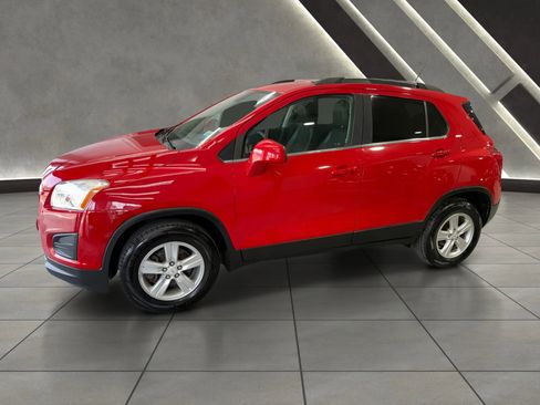 Used 2016 Chevrolet Trax LT w/ LT Convenience Package AWD/4WD image 6