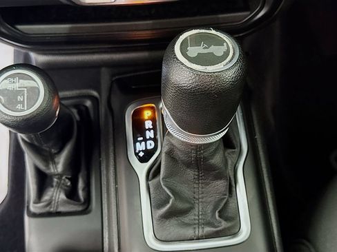 Used 2021 Jeep Wrangler Unlimited Sport AWD/4WD image 19