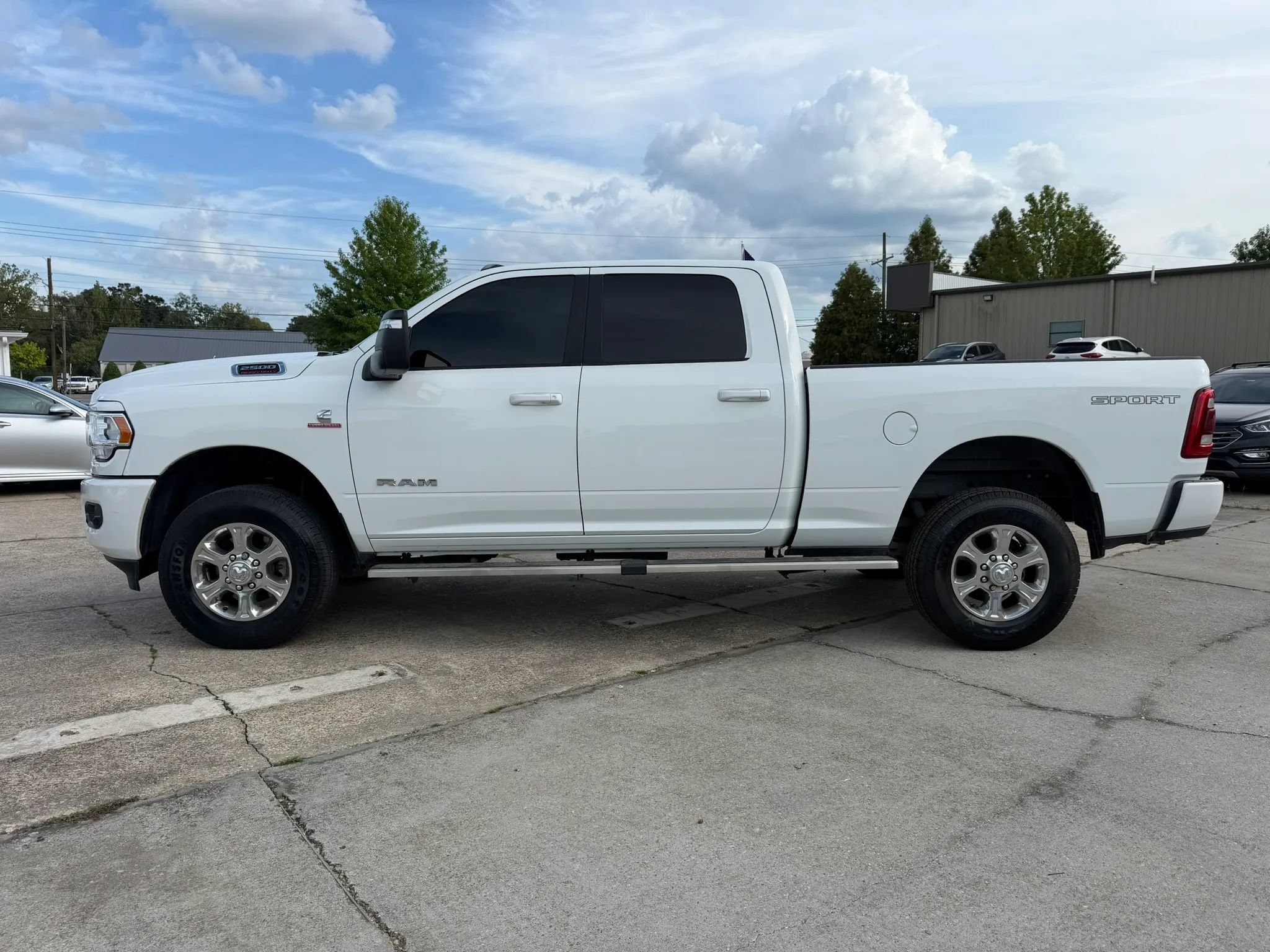 Used 2024 RAM 2500 Big Horn w/ Level 2 Equipment Group AWD/4WD image 2