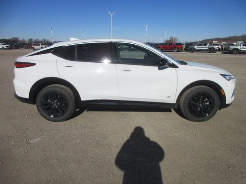 New 2026 Buick Envista Sport Touring w/ Convenience I Package image 3