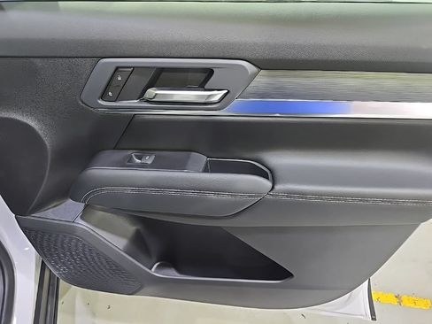 New 2027 GMC Terrain Elevation FWD image 9
