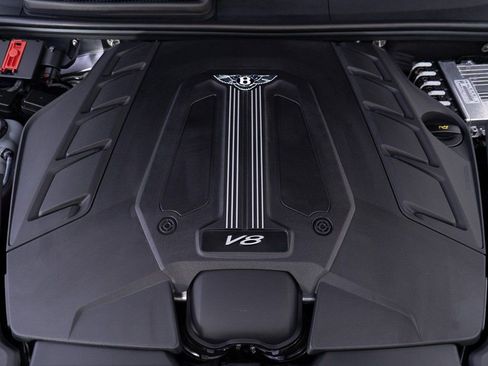 New 2025 Bentley Bentayga Extended Wheelbase image 46