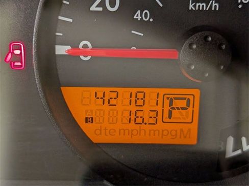 Used 2015 Nissan Frontier SV image 17