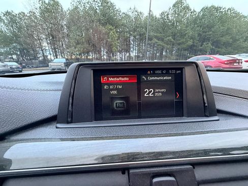 Used 2018 BMW 330i Sedan w/ Convenience Package image 19