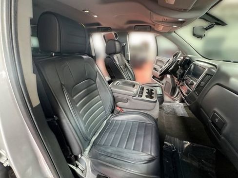 Used 2018 Chevrolet Silverado 1500 LT RWD image 25
