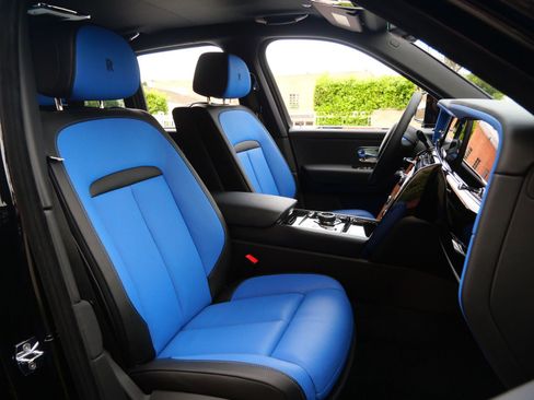 New 2026 Rolls-Royce Cullinan Black Badge AWD/4WD image 29