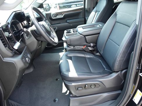 Used 2022 Chevrolet Silverado 1500 LT AWD/4WD image 18