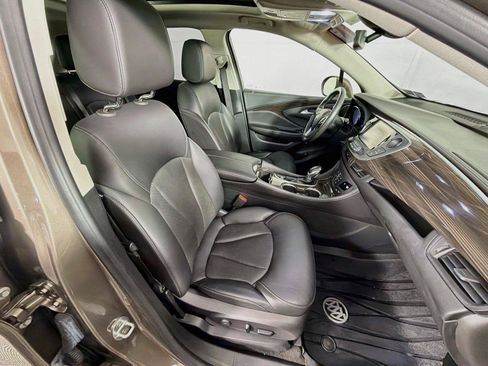 Used 2019 Buick Envision Essence AWD/4WD image 30