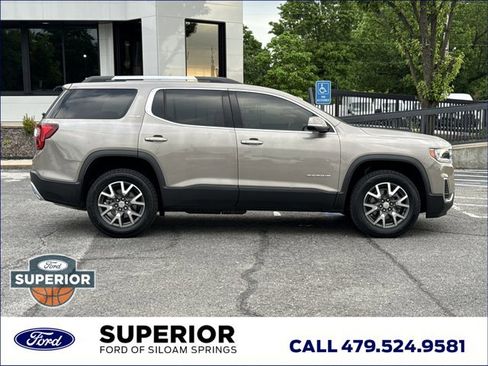 Used 2023 GMC Acadia SLE w/ Driver Convenience Package FWD image 2