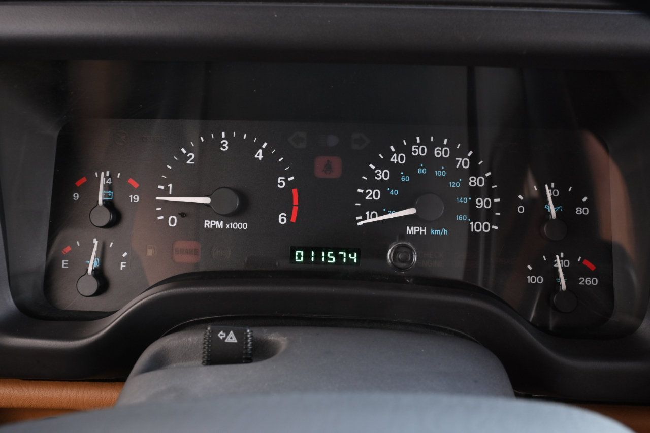 Used 1998 Jeep Wrangler SE AWD/4WD image 38